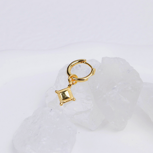 MADDIE STAR EARRINGS