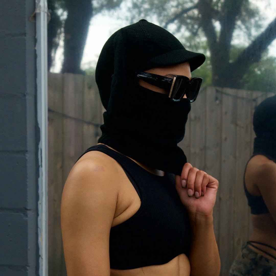 Black Brim 1-Hole Balaclava | Sleek and Functional Winter Accessory