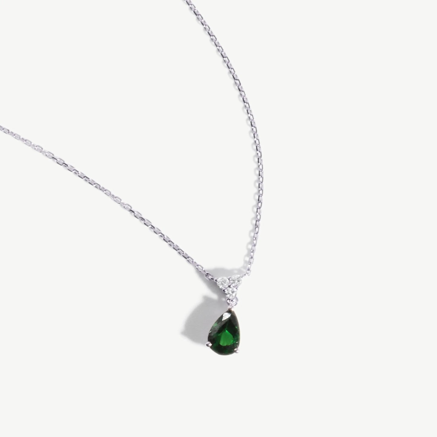 Jardin Vert Tsavorite 18K White Gold Diamond Pendant - Lolomo!