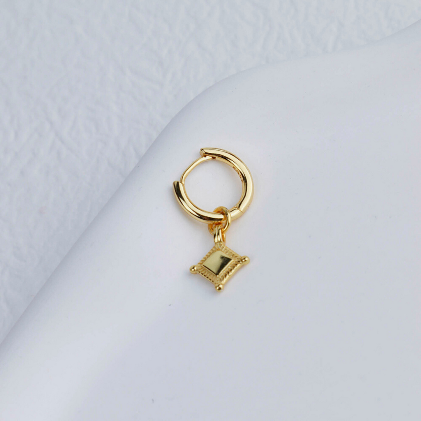 MADDIE STAR EARRINGS