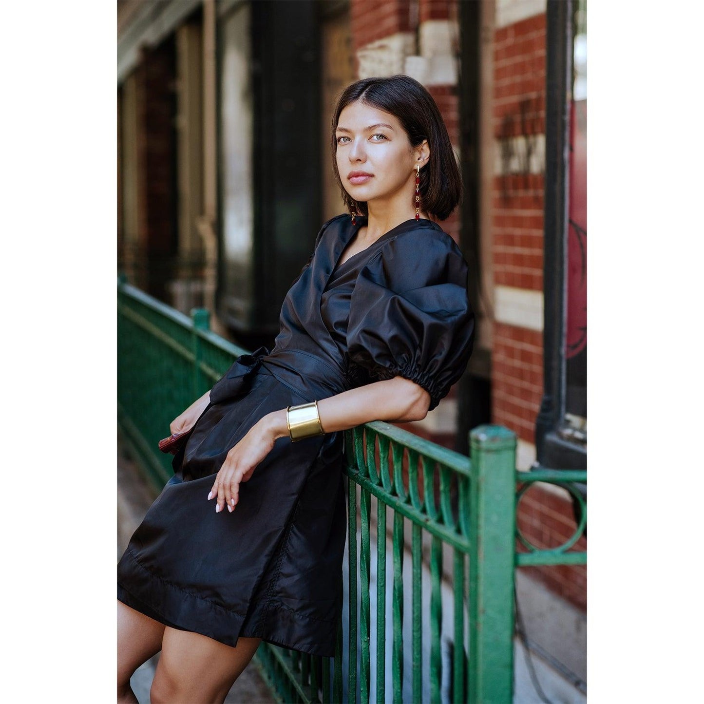 Robe portefeuille noire Lusso – Robe portefeuille élégante pour femme