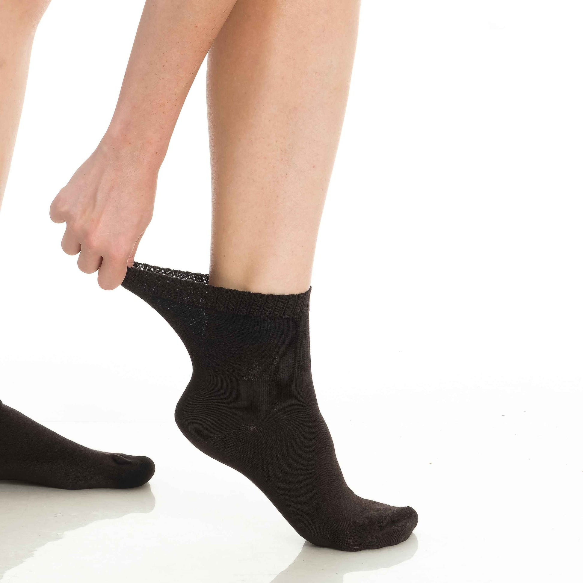 Men’s & Women’s Bamboo Diabetic Ankle Socks 4-Pack