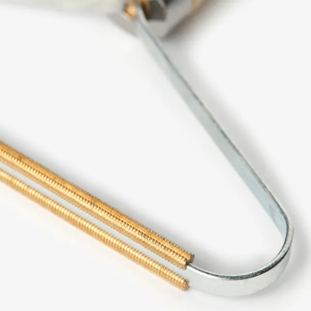 Effective Pet Hair Lint Remover made from Beech Wood- Eco-Friendly & Reusable - Lolomo!