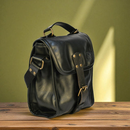 Petit sac cartable en cuir de vachette - Noir