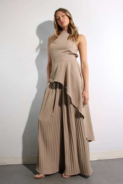Escape to Milan Taupe Pleated Pants Set - Lolomo!