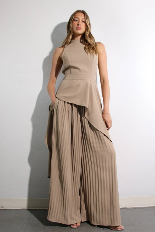 Escape to Milan Taupe Pleated Pants Set - Lolomo!