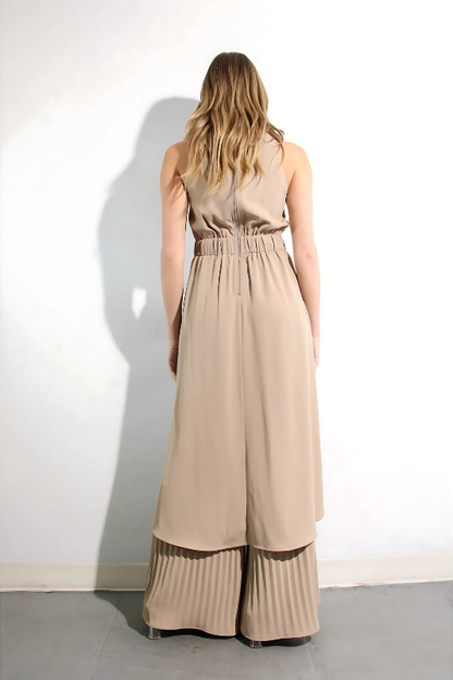 Escape to Milan Taupe Pleated Pants Set - Lolomo!