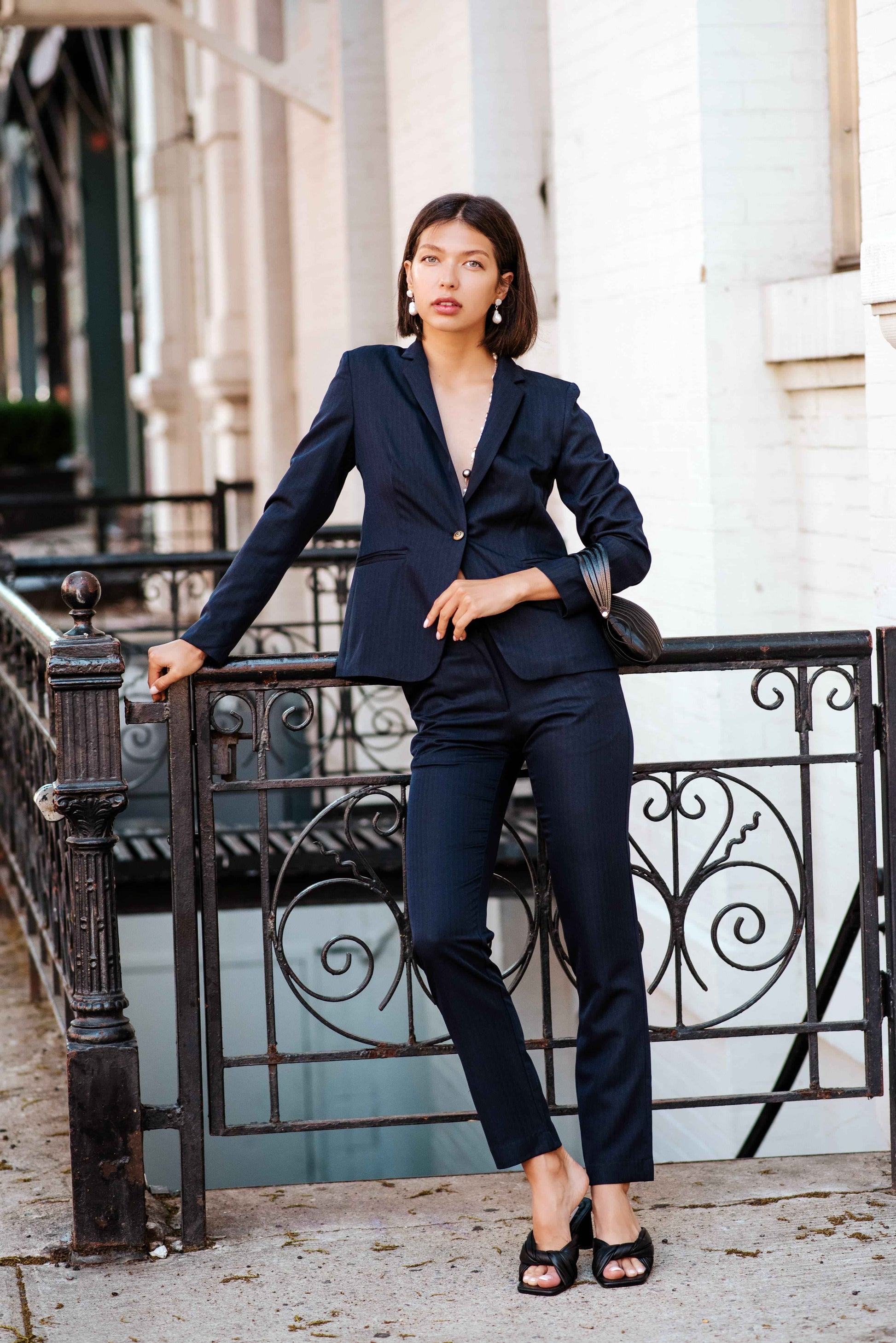 Navy Peak-Lapels Single-Breasted Blazer – Women’s Tailored Jacket
