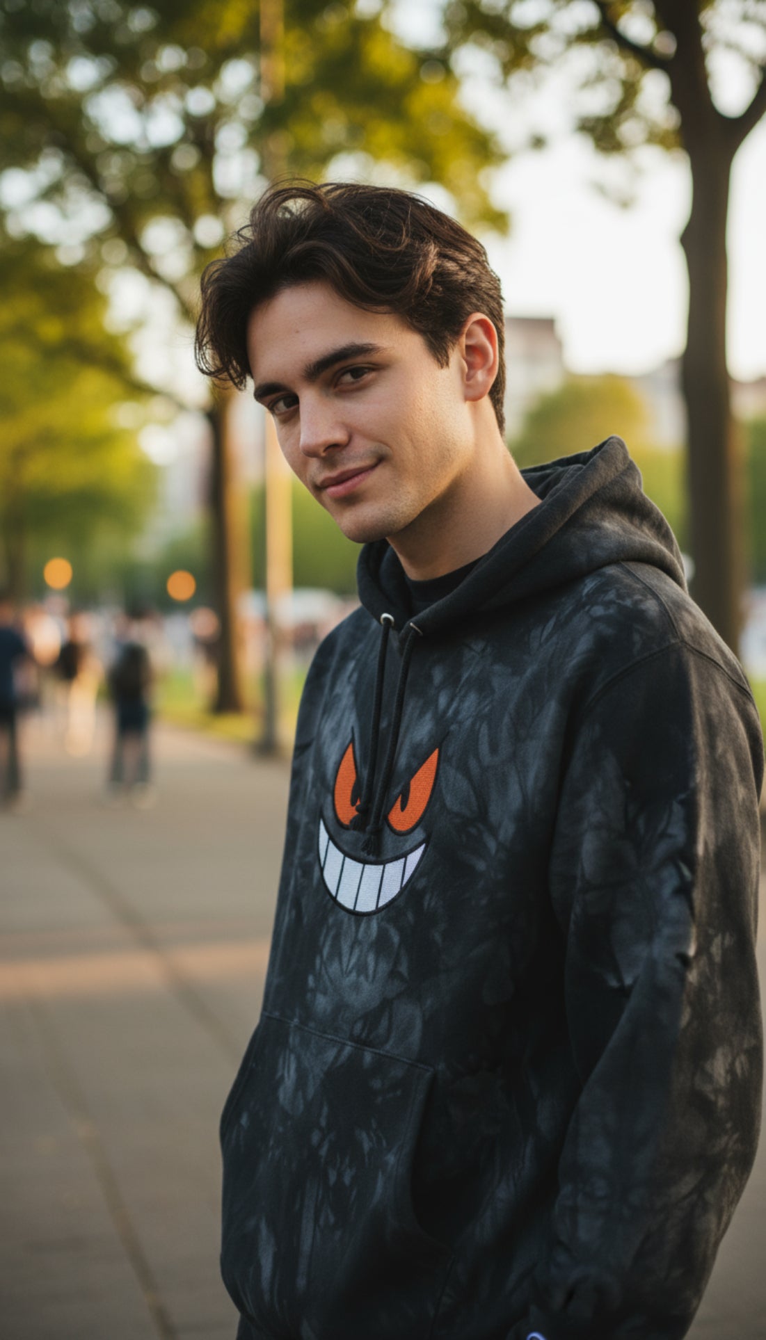 Sweat à capuche tie-dye Demon Inside