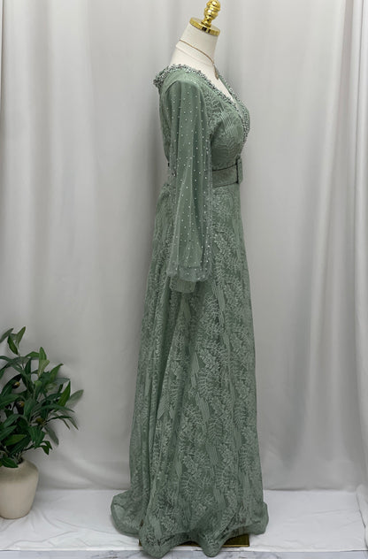 Elegant Lace Dress: Timeless Sophistication & Classic Beauty