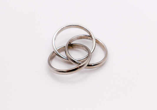 Trinity Silver Linked Ring Set - Elegance Redefined