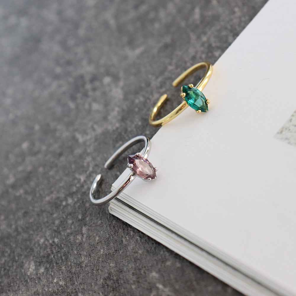 AMELIE CRYSTAL CHARM RING