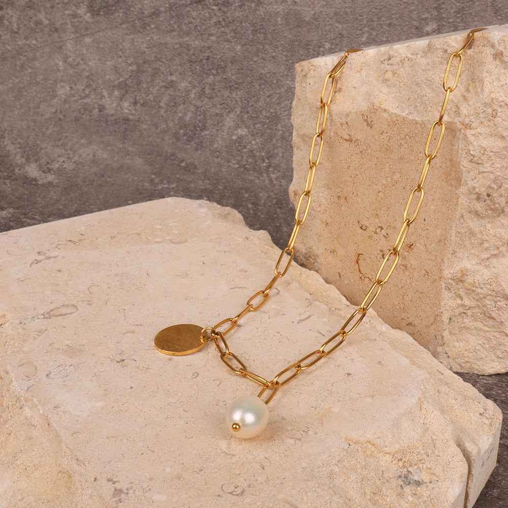 ARIANNE LABELE NECKLACE