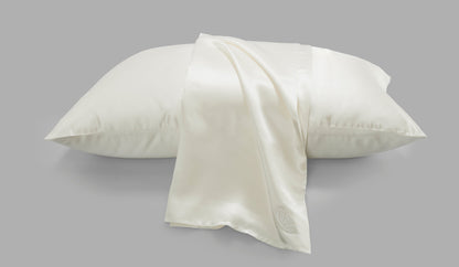 La Seta Silk Pillowcase with Embroidery