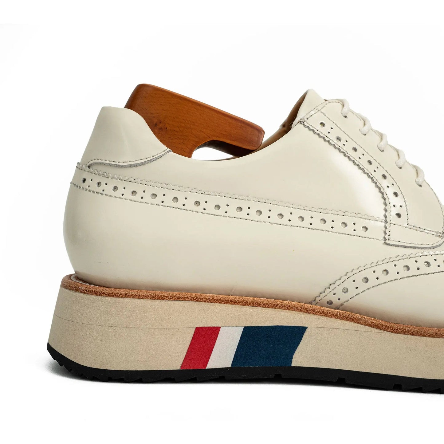 Off-White Brogues with Striped Sole