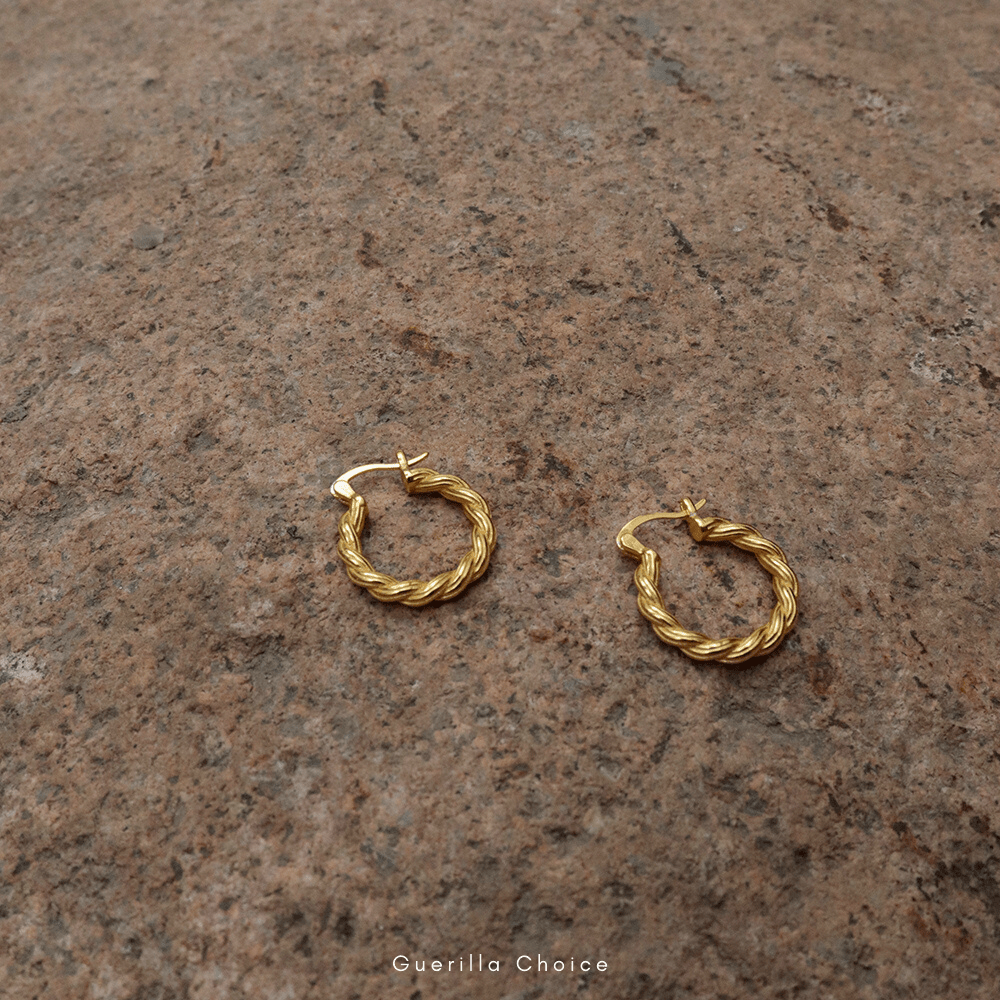 ASTRID GOLD EARRINGS - Lolomo!
