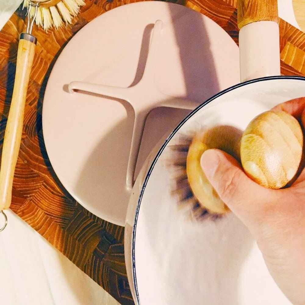 Sustainable Bamboo Pot Scrubber - Tough on Stains, Gentle on Earth