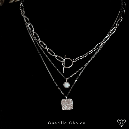 COLETTE CHARM NECKLACE - Lolomo!