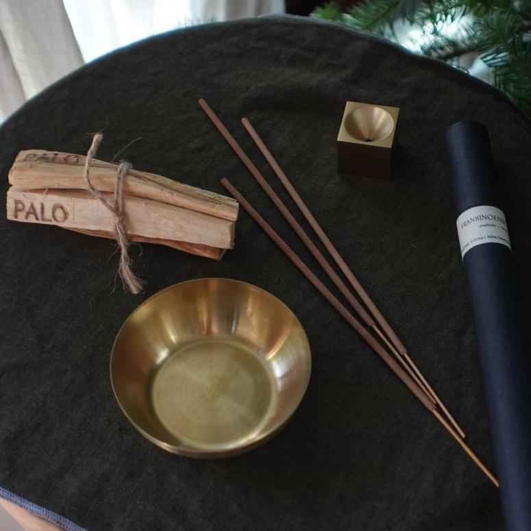 Mini Brass Serving Bowls – Elegant & Handcrafted Tableware Set