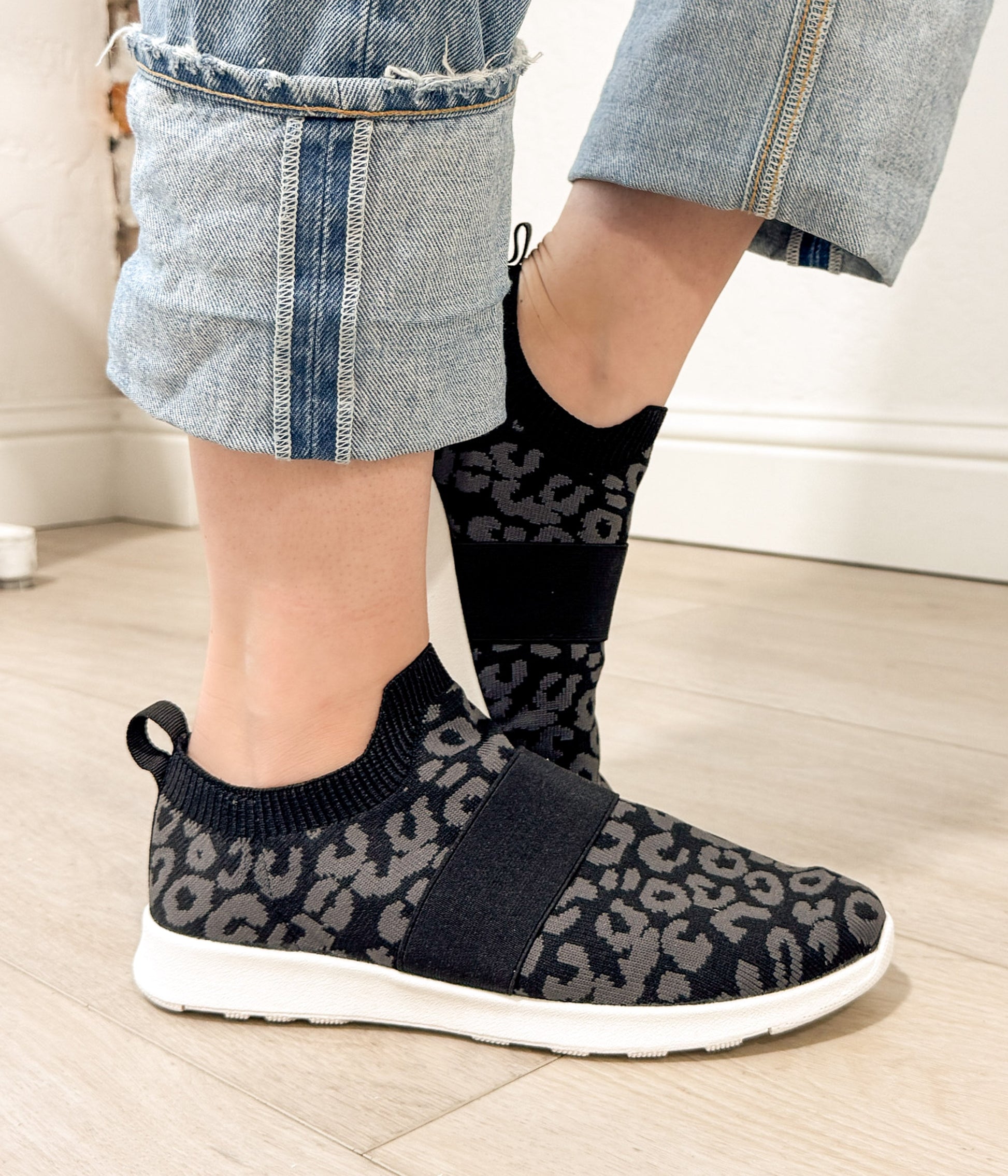 Jia Knit Sneaker in Black