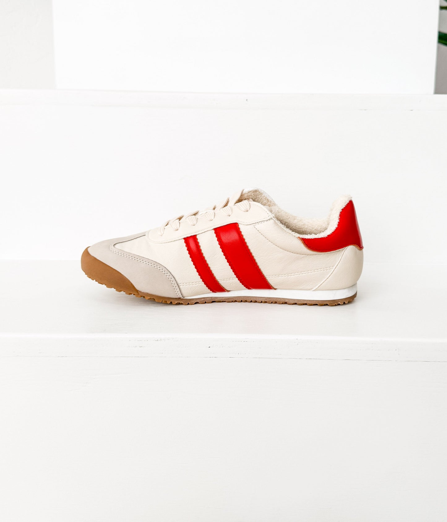 Madrid Sneaker in Beige/Red