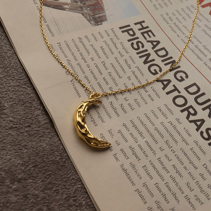 Moon Charm Necklace - Lolomo!