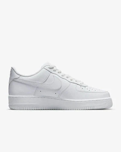 Nike Air Force 1 Low Triple White ‘07 BRAND NEW, MEN AND WOMEN SIZE'S.