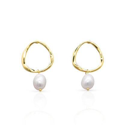 SEASHELL GOLD PEARL EARRINGS - Lolomo!