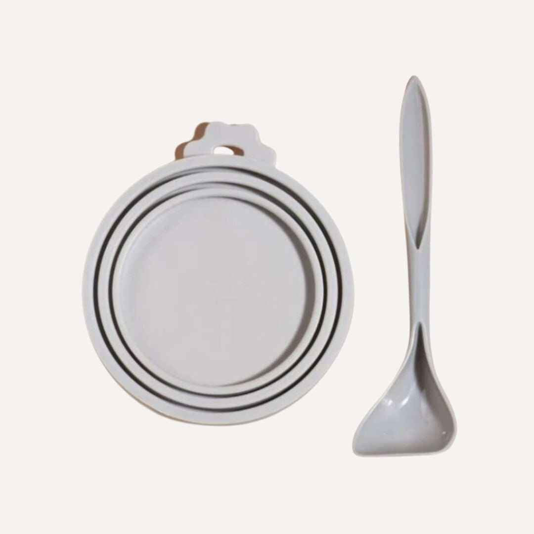 Pet Food Saver Lid with Spoon - BPA-Free Silicone, Keeps Food Fresh